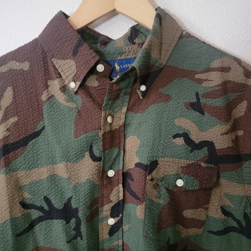 POLO RALPH LAURENMen's Classic-Fit Camo Seersucker ShirtSize Large.. - Picture 4 of 13